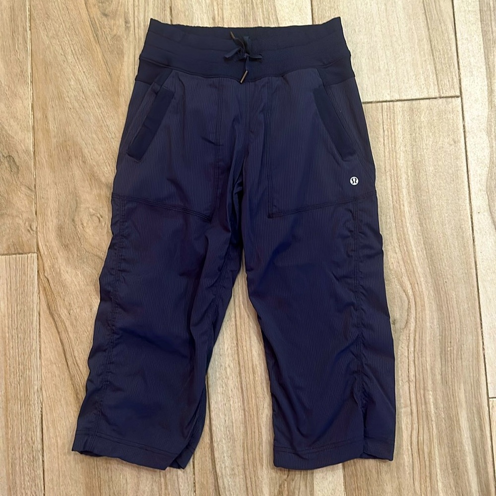 Women’s Lululemon cropped paint mid-rise